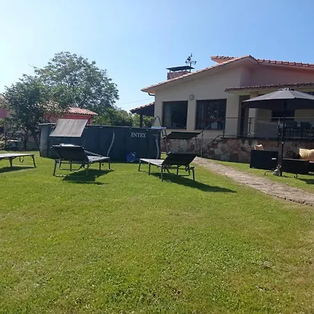 Casa El Nogal De Pría